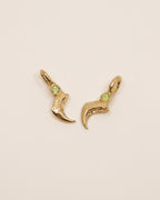 GEMSTONE CAT CLAW PENDANT