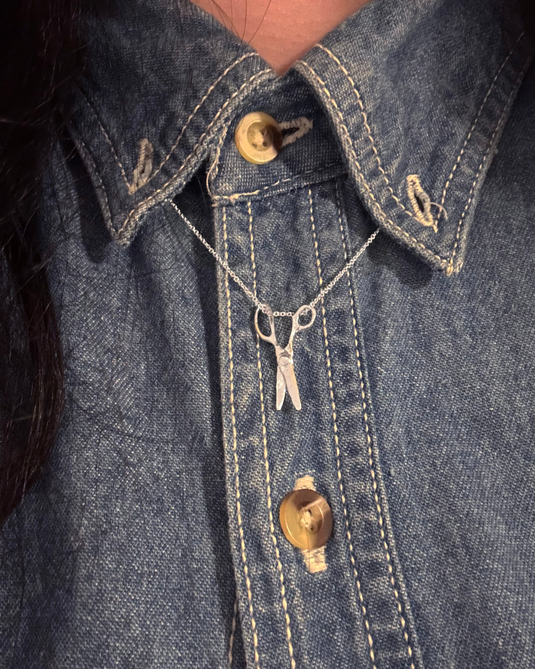 ARTICULATED SCISSOR PENDANT