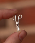 ARTICULATED SCISSOR PENDANT