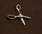 ARTICULATED SCISSOR PENDANT