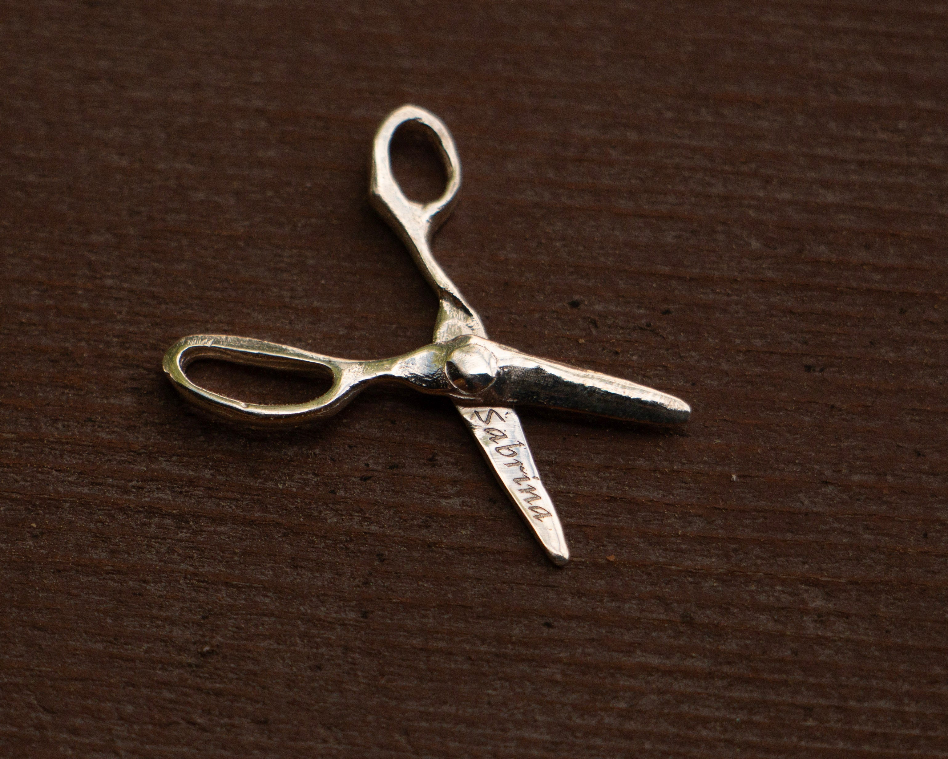 ARTICULATED SCISSOR PENDANT