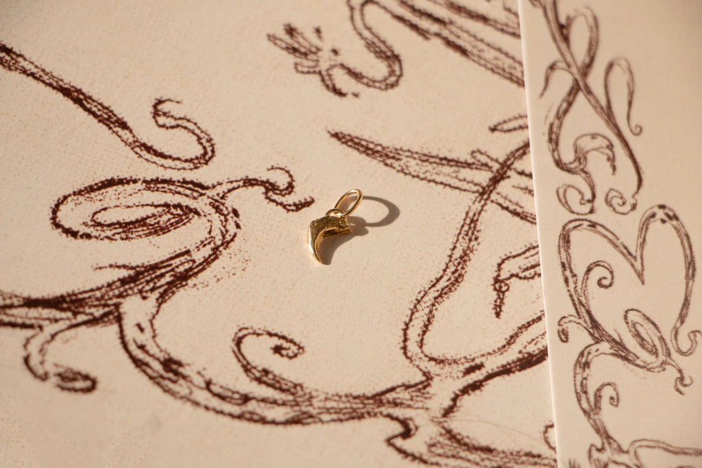 CAT CLAW PENDANT