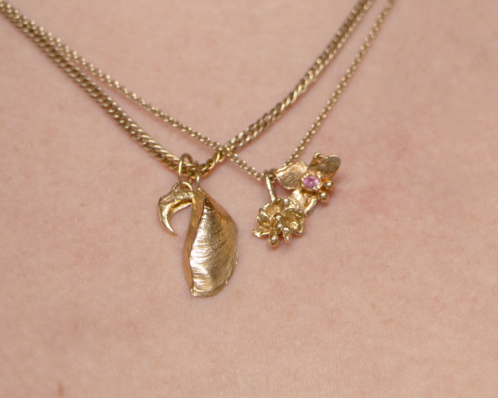 CAT CLAW PENDANT