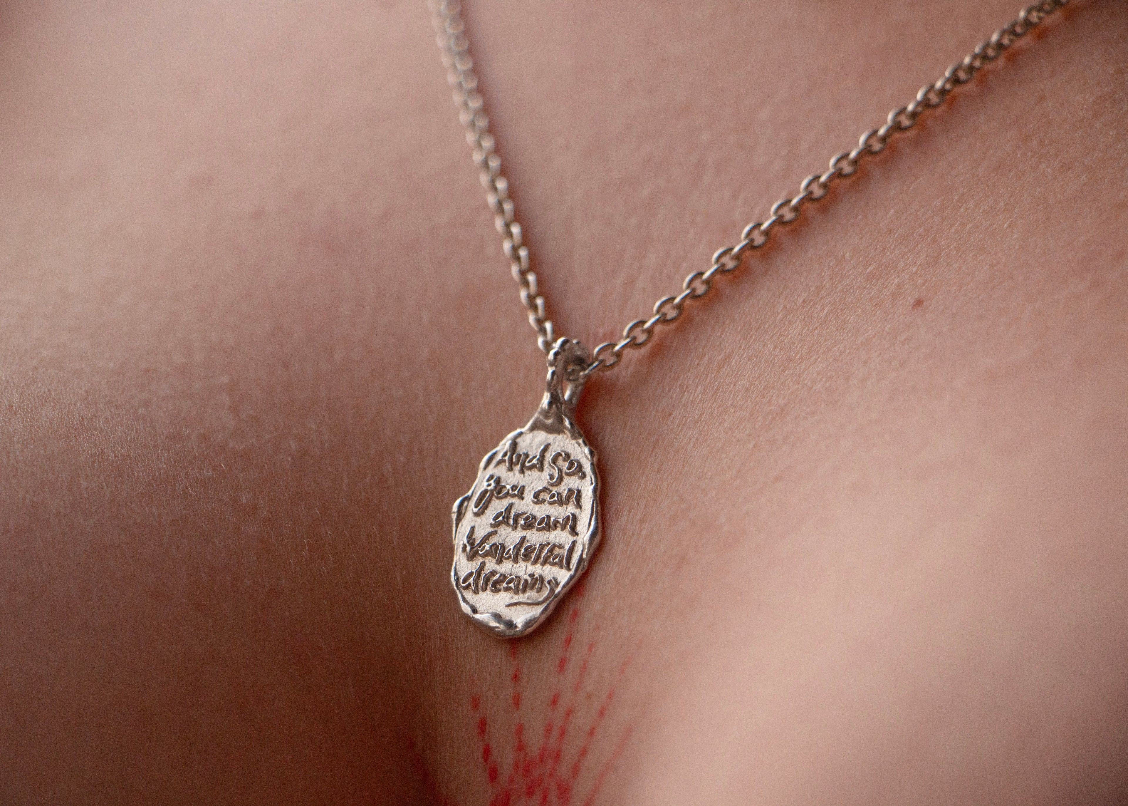 DREAMS PENDANT