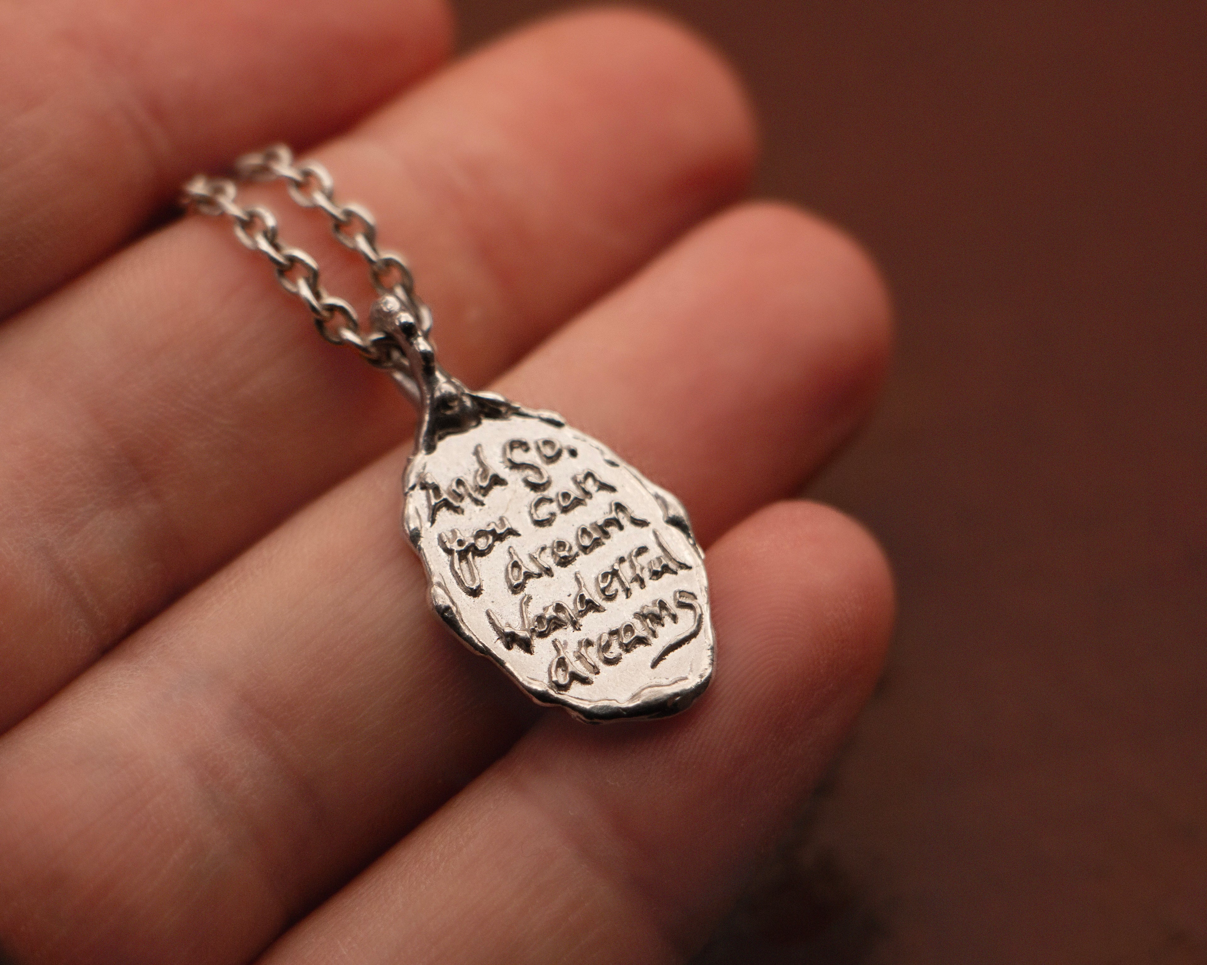 DREAMS PENDANT